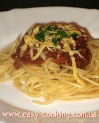 Спагетті з соусом
