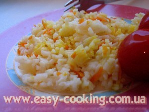 Рис з морквою та цибулею
